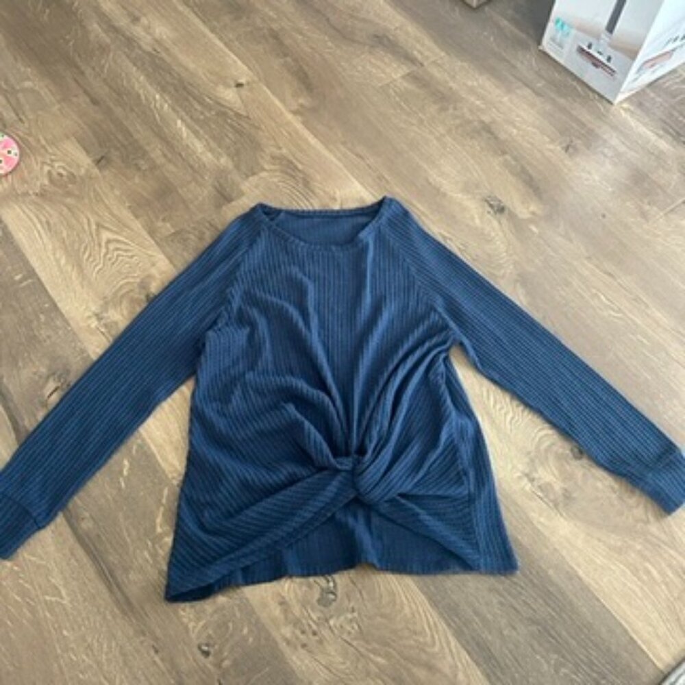 blue wrap front top